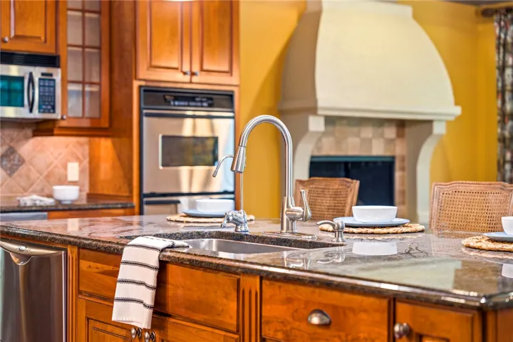 1843 Fairway Drive, Auburn, Alabama 36830
