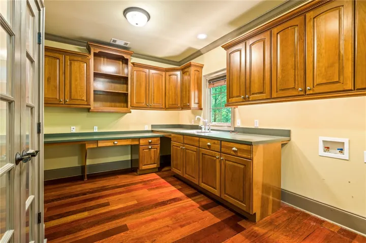 1843 Fairway Drive, Auburn, Alabama 36830