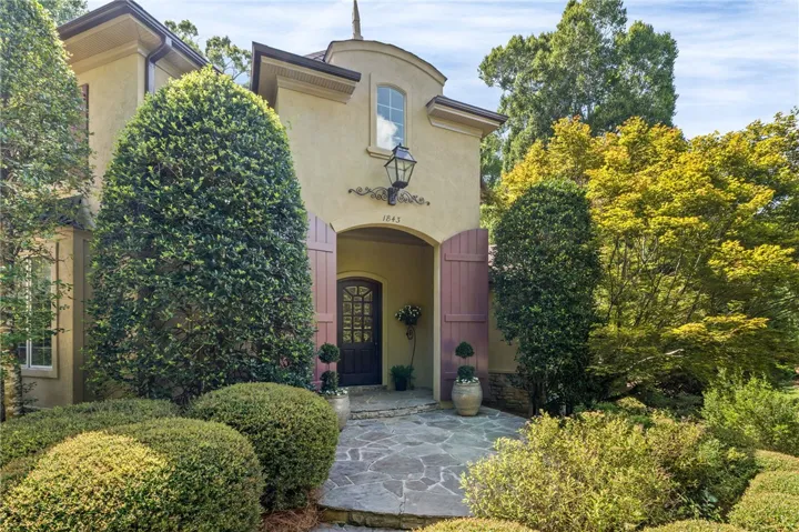 1843 Fairway Drive, Auburn, Alabama 36830