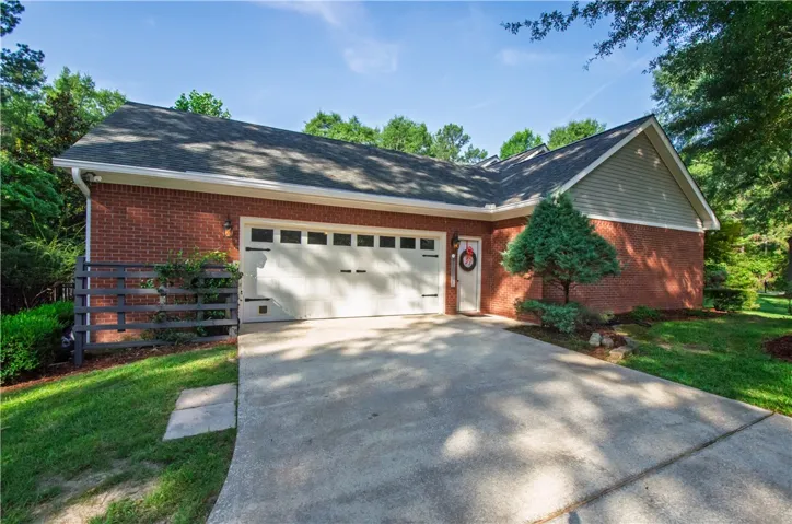 2315 Springwood Drive, Auburn, Alabama 36380