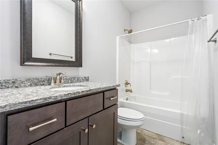 662 High Field Court, Opelika, Alabama 36804