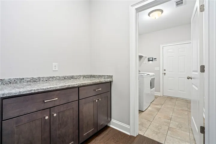 662 High Field Court, Opelika, Alabama 36804