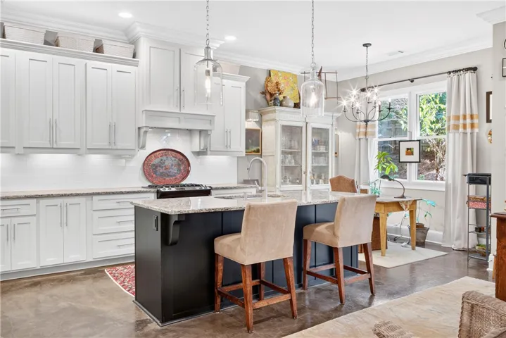 1648 Woodley Circle, Auburn, Alabama 36830