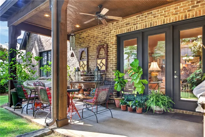 1648 Woodley Circle, Auburn, Alabama 36830