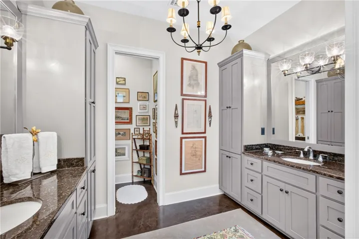1648 Woodley Circle, Auburn, Alabama 36830