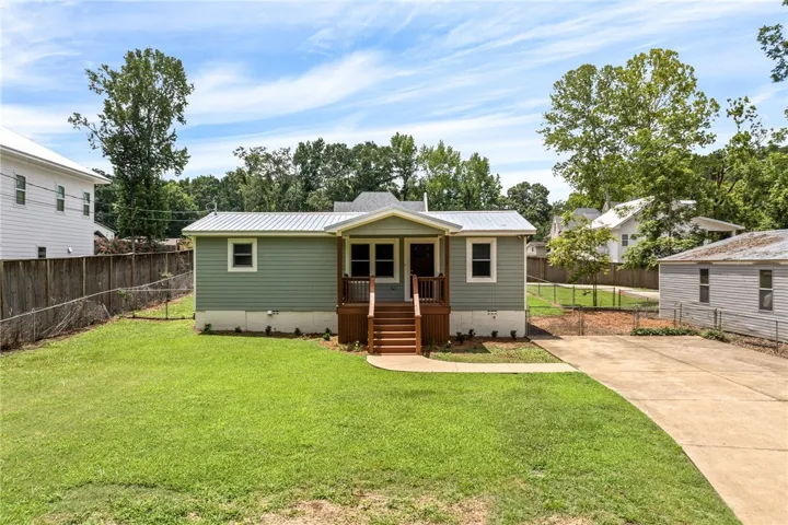 108 Mimosa Avenue, Auburn, Alabama 36830