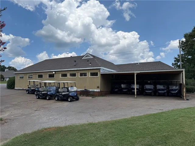 2001 Country Club Road, Lanett, Alabama 36863