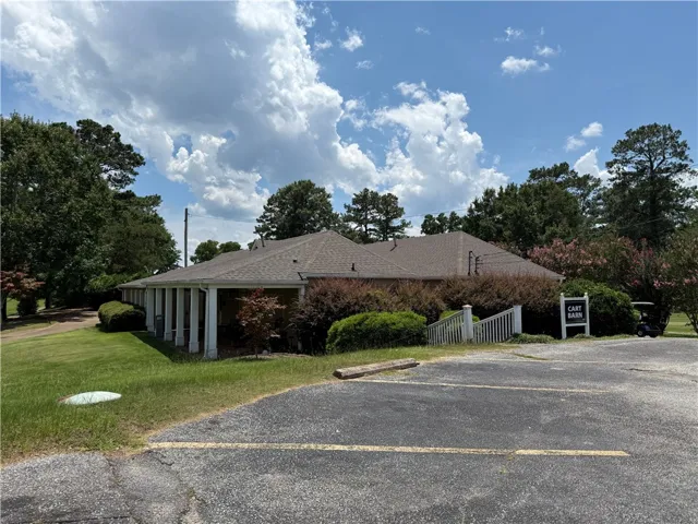 2001 Country Club Road, Lanett, Alabama 36863