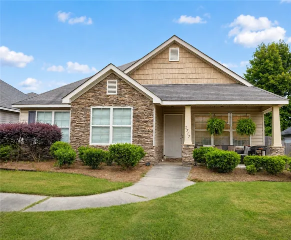 Welcome home to 2717 Brittany Lane in Opelika