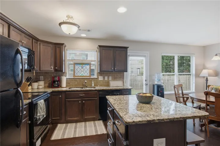 2717 Brittany Lane, Opelika, Alabama 36804