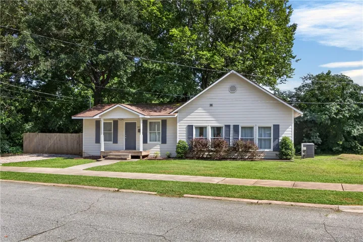 815 Torbert Boulevard, Opelika, Alabama 36801