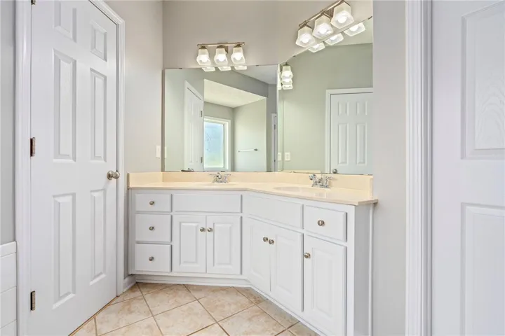 3604 Village Court, Opelika, Alabama 36801