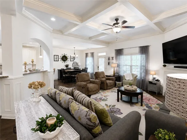 1295 Shadowwood Lane, Auburn, Alabama 36879