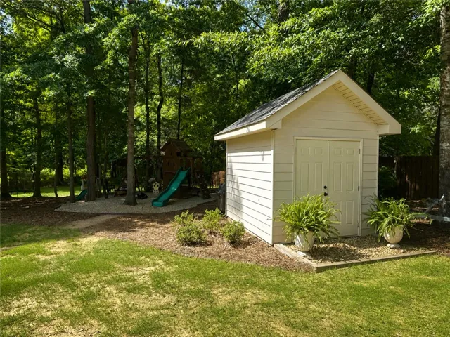 1295 Shadowwood Lane, Auburn, Alabama 36879