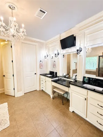 1295 Shadowwood Lane, Auburn, Alabama 36879