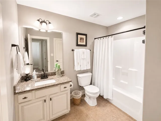 1295 Shadowwood Lane, Auburn, Alabama 36879