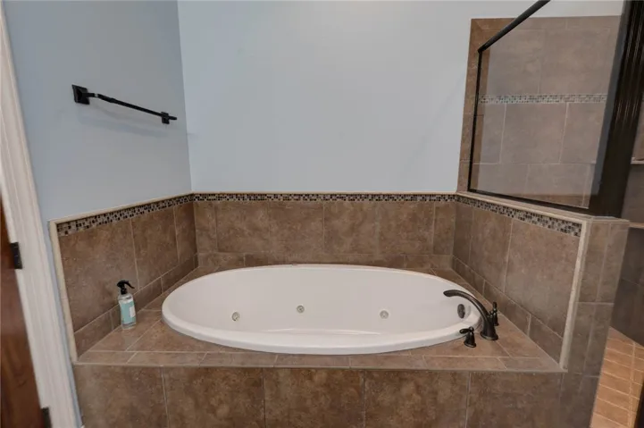1794 Covington Ridge 402, Auburn, Alabama 36830