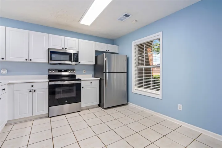 1477 N Donahue Drive 205, Auburn, Alabama 36830