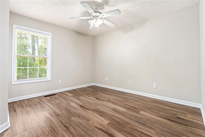 1477 N Donahue Drive 205, Auburn, Alabama 36830