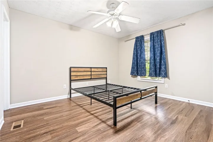 1477 N Donahue Drive 205, Auburn, Alabama 36830