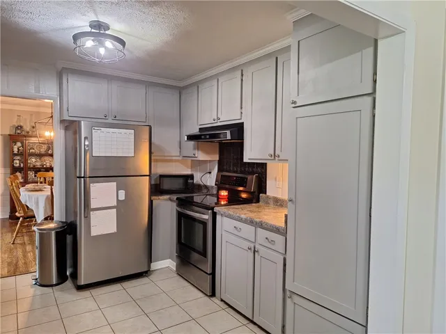 503 Crestview Lane, Valley, Alabama 36854