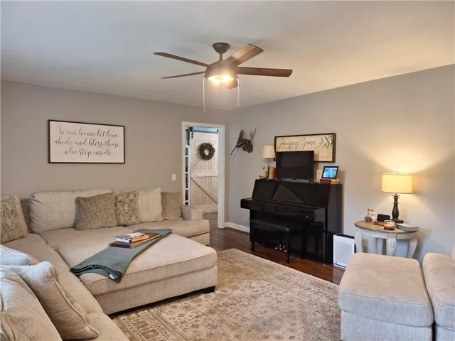 503 Crestview Lane, Valley, Alabama 36854