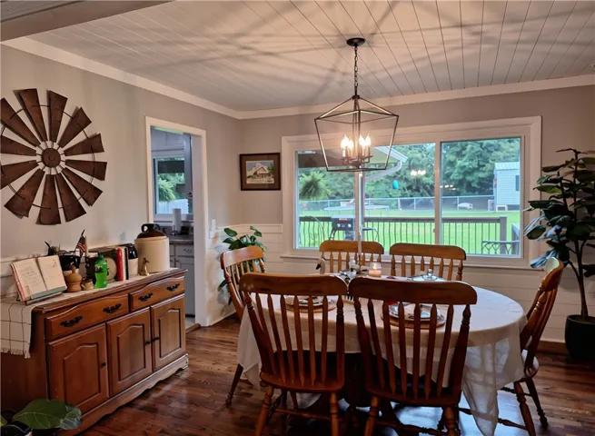 503 Crestview Lane, Valley, Alabama 36854