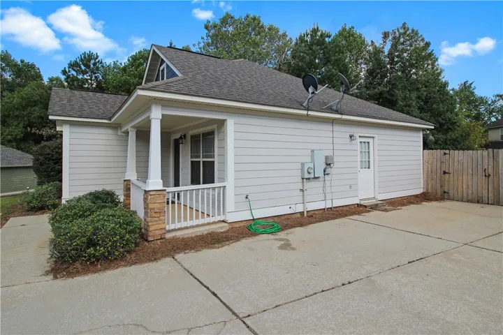 Side entrance from driveway
