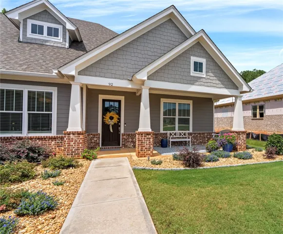 Inviting curb appeal