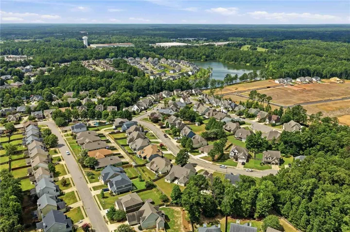 296 Solamere Lane, Auburn, Alabama 36832