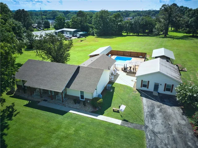 3904 34th Street Sw, Lanett, Alabama 36863