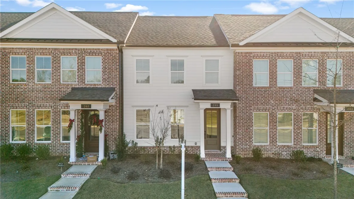 Photos are not of subject property. Photos are the same floorplan of a completed home in the community