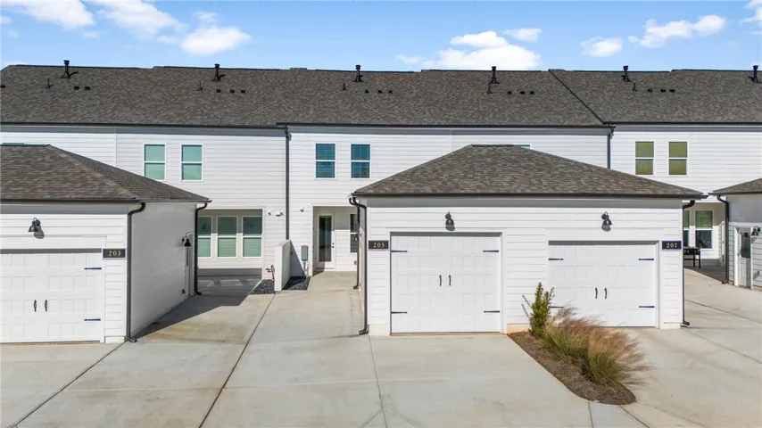 Photos are not of subject property. Photos are the same floorplan of a completed home in the community