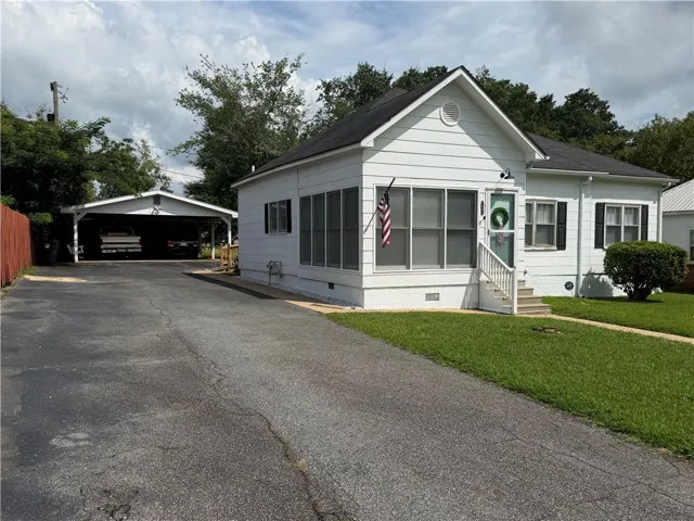 2004 32nd Street, Valley, Alabama 36854