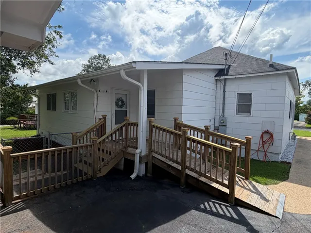 2004 32nd Street, Valley, Alabama 36854