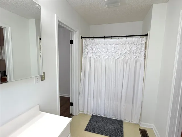 2004 32nd Street, Valley, Alabama 36854