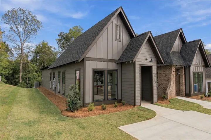 3212 Bradley Lane, Auburn, Alabama 36830