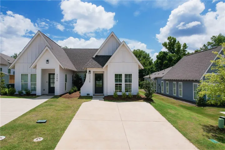 3238 Bradley Lane, Auburn, Alabama 36830