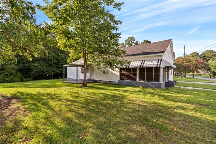 1534 34th Avenue, Lanett, Alabama 36863