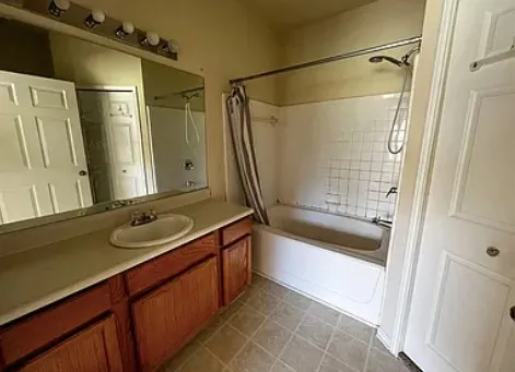 447 W Longleaf Drive 806, Auburn, Alabama 36832
