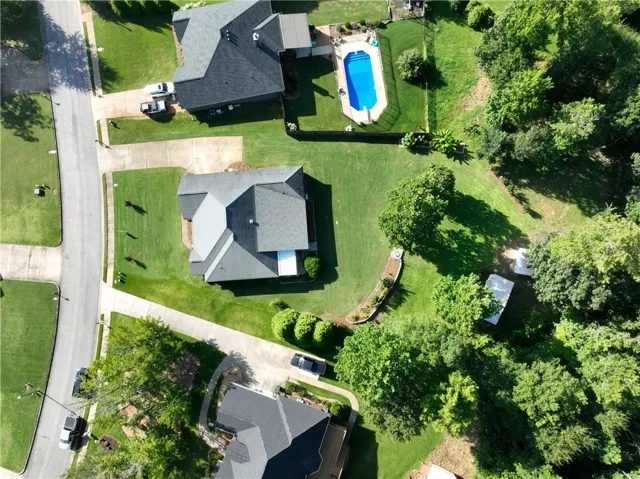 2113 Rockledge Circle, Opelika, Alabama 36801