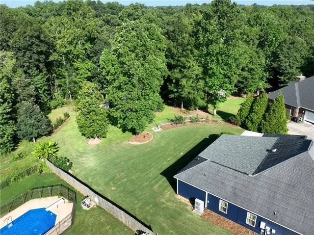 2113 Rockledge Circle, Opelika, Alabama 36801