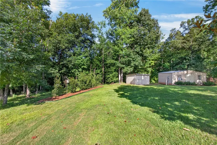 2113 Rockledge Circle, Opelika, Alabama 36801
