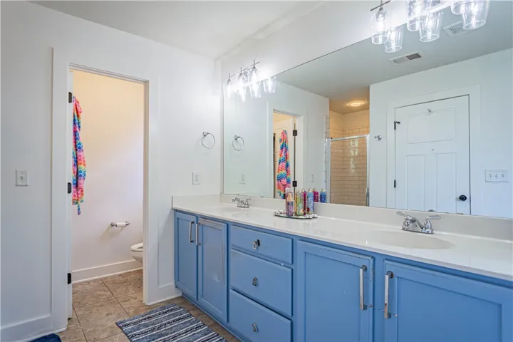 1450 Reynolds Drive, Auburn, Alabama 36830