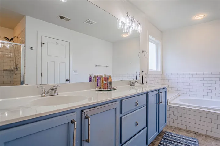 1450 Reynolds Drive, Auburn, Alabama 36830
