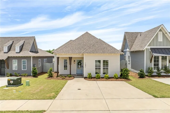 1091 Woodland Circle, Opelika, Alabama 36801