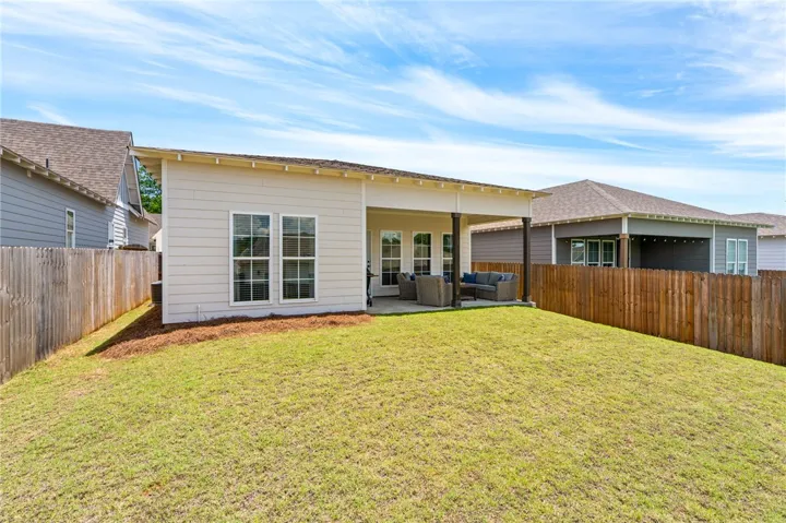 1091 Woodland Circle, Opelika, Alabama 36801