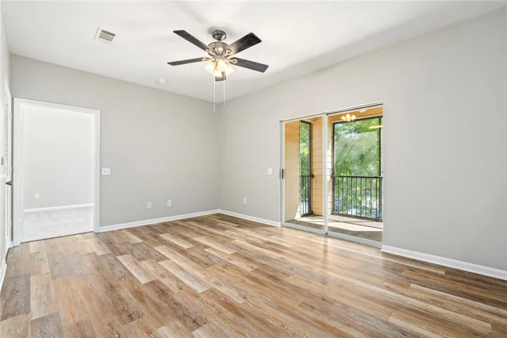 447 W Longleaf Drive 104, Auburn, Alabama 36830