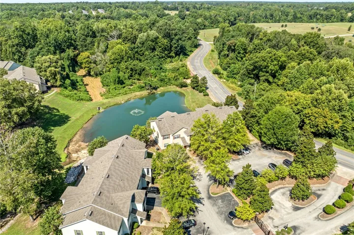 447 W Longleaf Drive 104, Auburn, Alabama 36830