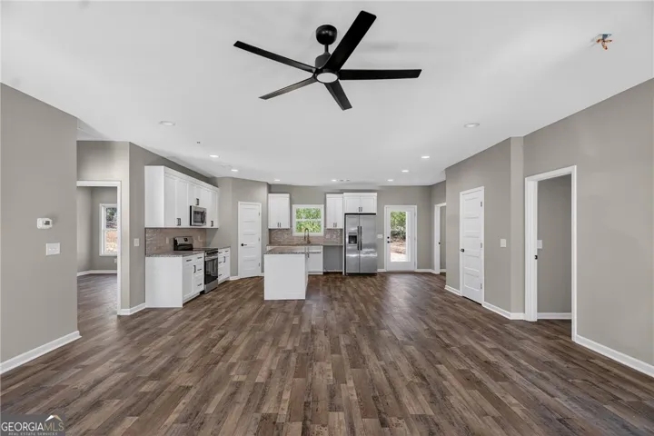 3070 Sw 15th Street, Lanett, Alabama 36863